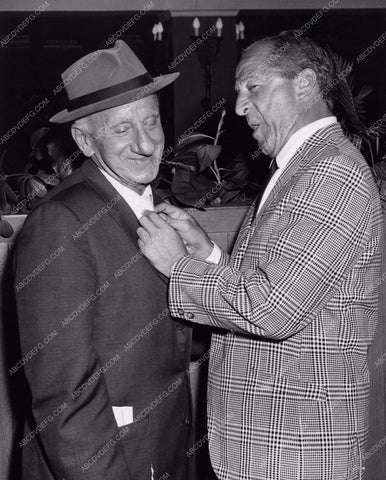 candid Jimmy Durante Buddy Lester 897-15