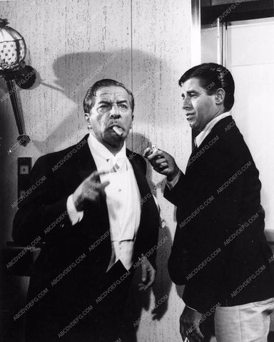 Jerry Lewis attempts to light cigar for Buddy Lester 897-18