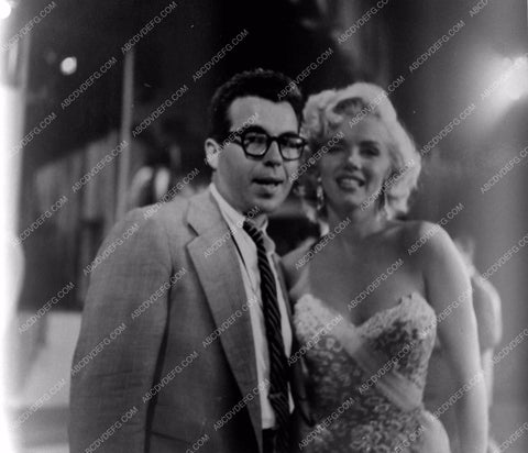 candid Paul Frees and Marilyn Monroe 897-24