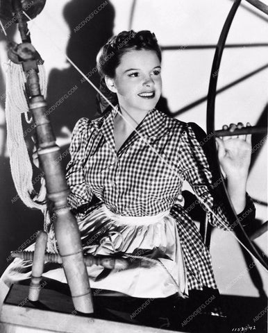 Judy Garland and a spinning loom film Little Nellie Kelly 910-23