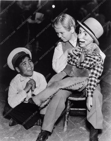 Jackie Cooper w/ventriloquist doll MGM 919-25