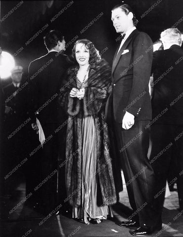 candid Lupe Velez Johnny Weissmuller out on the town 943-30