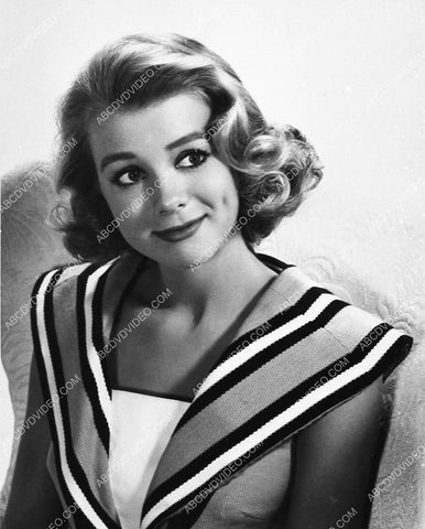 beautiful Inger Stevens portrait 944-05