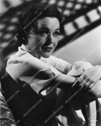 Maureen O'Sullivan portrait 987-36