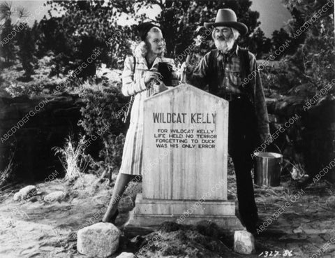 Dale Evans Gabby Hayes at tombstone film Don't Fence Me In 10323-04