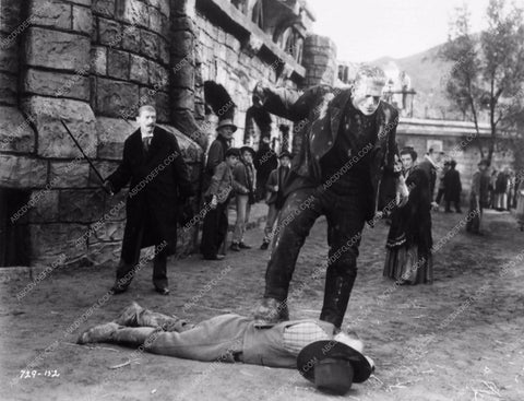 Boris Karloff Bride of Frankenstein 1043-13