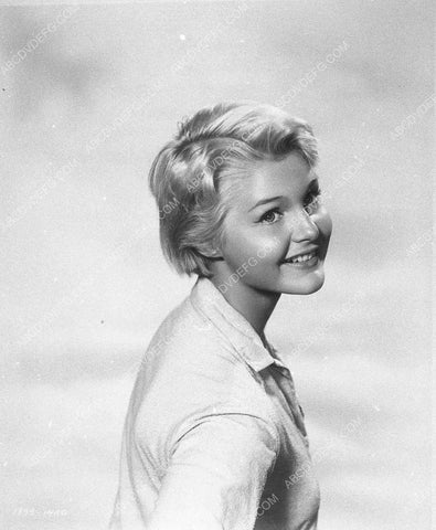 super cute Carol Lynley portrait 10432-24