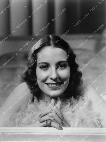 bare shouldered Valerie Hobson portrait 10580-06