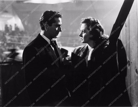 Richard Conte Susan Hayward film noir House of Strangers 1062-28