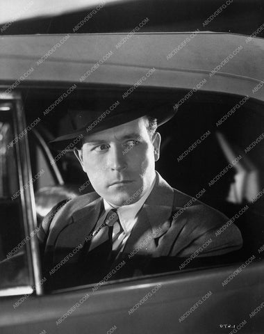 Lawrence Tierney classic film noir Devil Thumbs Ride 10674-07
