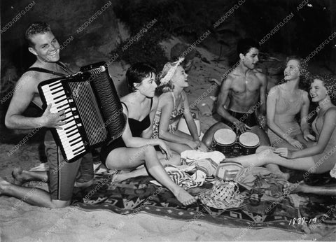 beach bonfire scene teen film Rock Pretty Baby 10849-14