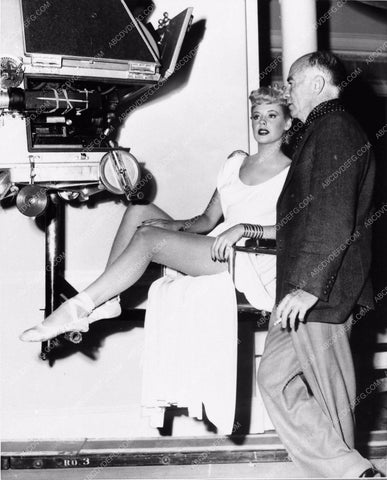 candid photo Marie McDonald behind the camera 1098-24