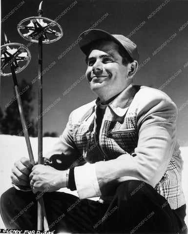 candid Glenn Ford on skiing trip 10986-35