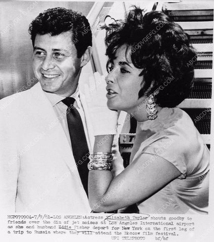 news photo Eddie Fisher Elizabeth Taylor at LAX Airport 1149-29