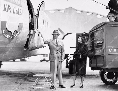 candid Myrna Loy Clark Gable behind scenes Test Pilot 1161-22