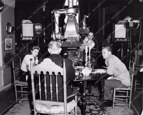 behind the scenes MGM film Esther Williams Van Johnson 1161-34