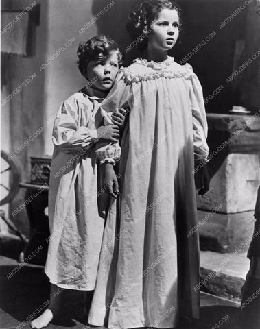 Shirley Temple and kid film The Blue Bird 1211-29