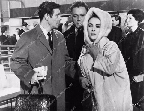 Louis Jourdan Elizabeth Taylor Richard Burton The V.I.P.s 1213-35