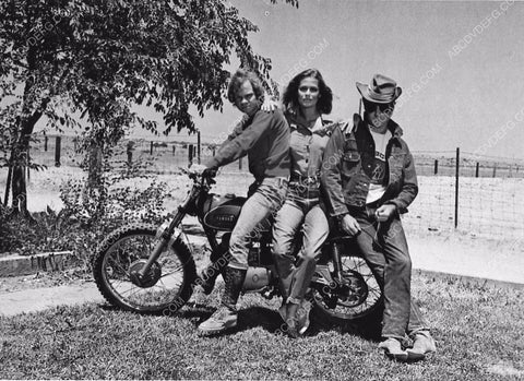 Lauren Hutton Robert Redford Michael J Pollard film Little Fauss and Big Halsy 1248-23