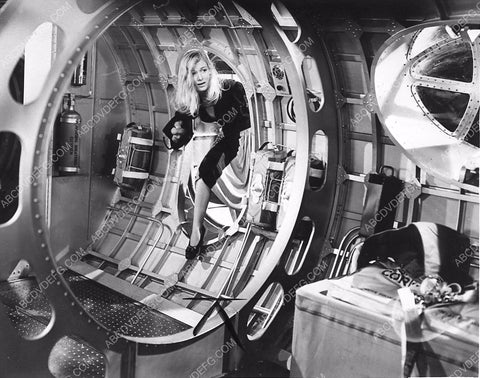 Veronica Lake about to stowaway film I Wanted Wings 1249-33