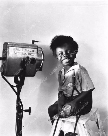 Our Gang star Billie Buckwheat Thomas w Hal Roach studio light portrait 1270-34