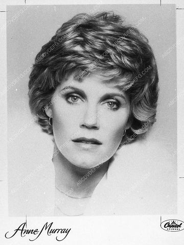 music singer Anne Murray portrait 12737-08