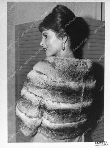 Tina Louise models fur coat for Skipsey of Hollywood 12737-24