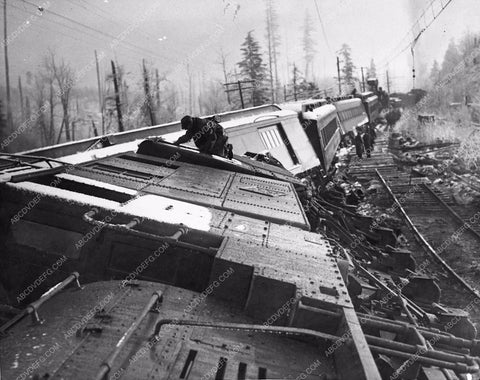 news photo disaster train wreck Olympian Railroad Maple Valley Washington 1292-10