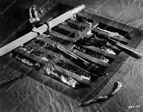 Grant Williams gets washed away in The Incredible Shrinking Man 1309-28