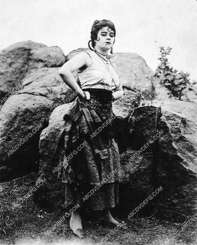 Theda Bara in wardrobe silent film Carmen 1316-30