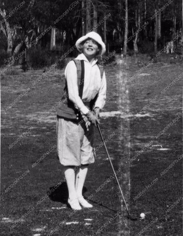 candid of silent film star Mae Murray on the golf course 1324-20