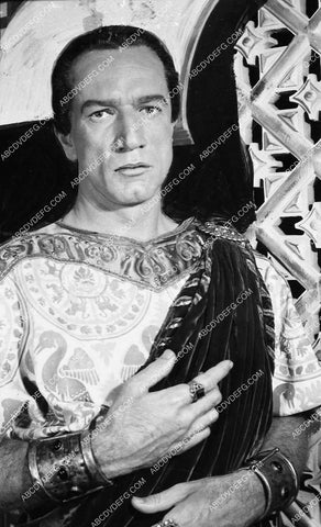 Richard Boone film The Robe 1332-25