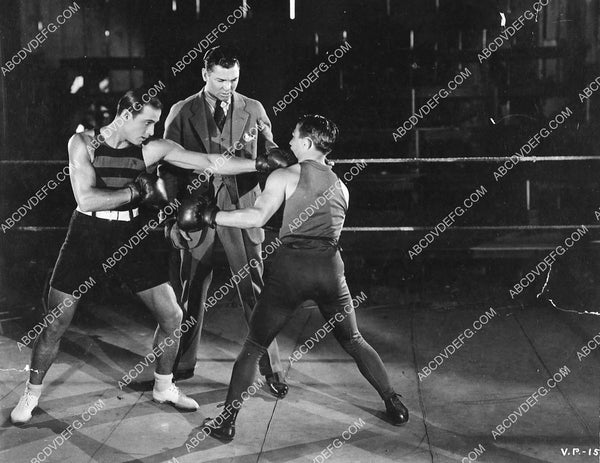 sports boxing Jack Dempsey gives Rudolph Valentino some boxing pointer ...