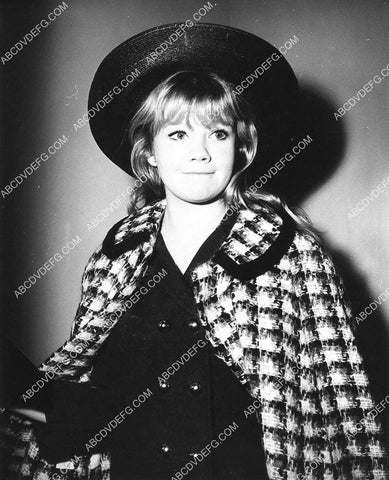 candid shot Hayley Mills 1337-05