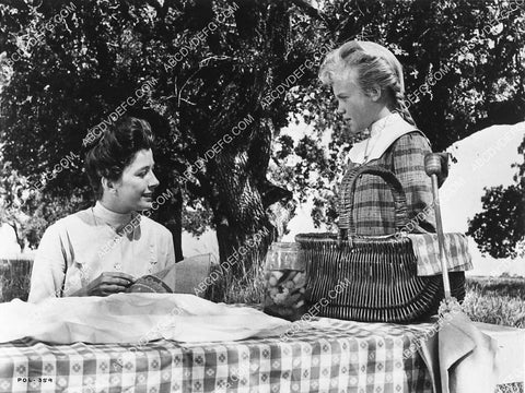 Jane Wyman Hayley Mills film Pollyanna 1337-28