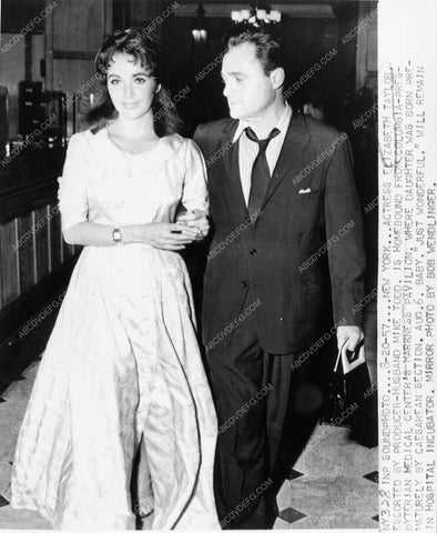 news photo Elizabeth Taylor Michael Todd candid on the town 1358-21 ...