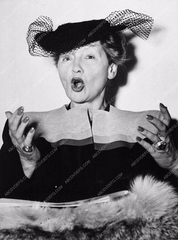 Hedda Hopper and unusual hat (not for her) portrait 1365-28