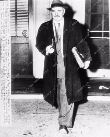 news photo Earl Browder communist boss leaving court 1390-32