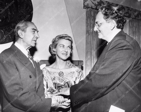 Bela Lugosi getting married 1396-25