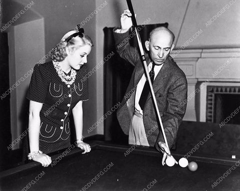 Mary Beth Hughes Charles C Peterson Pete Smith short subject Here's Your Cue 1483-31
