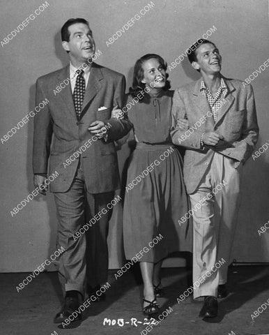 Fred MacMurray Alida Valli Frank Sinatra film The Miracle of the Bells 1509-19