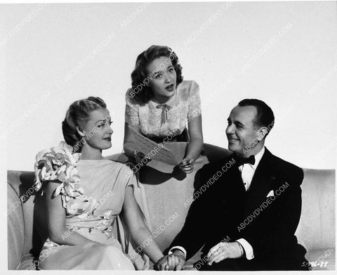 Moyna MacGill Ann E Todd Jose Iturbi film Three Daring Daughters 1535-07