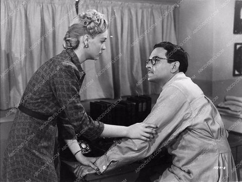 Nan Grey John Sutton horror film The Invisible Man Returns 1561-30