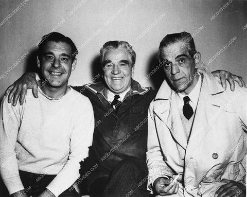 candid on set Lon Chaney Jr William Desmond Boris Karloff 1595-21