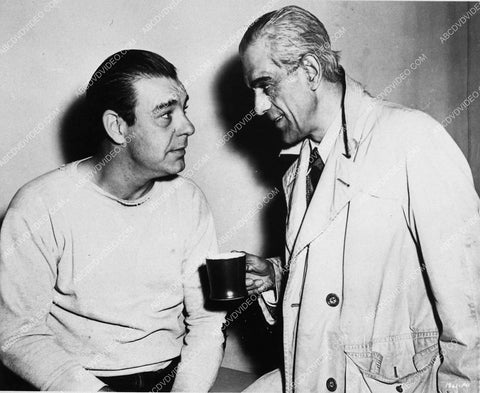 candid on set Lon Chaney Jr Boris Karloff 1595-22