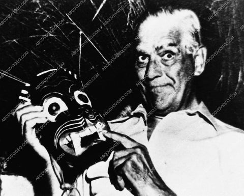 Boris Karloff w a cool mask 1645a-16
