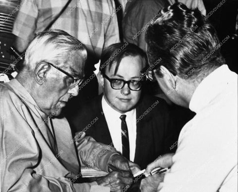 Boris Karloff and some fan 1645b-08