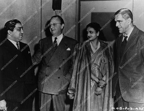 Boris Karloff and some folks 1645b-10