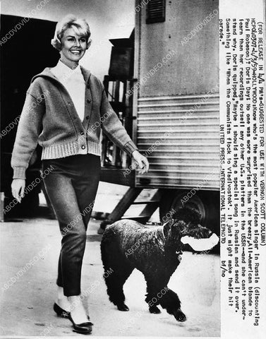 Betty Schade in John Ford silent film Bare Fists 1660-33