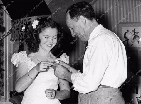 candid Shirley Temple 1684-24